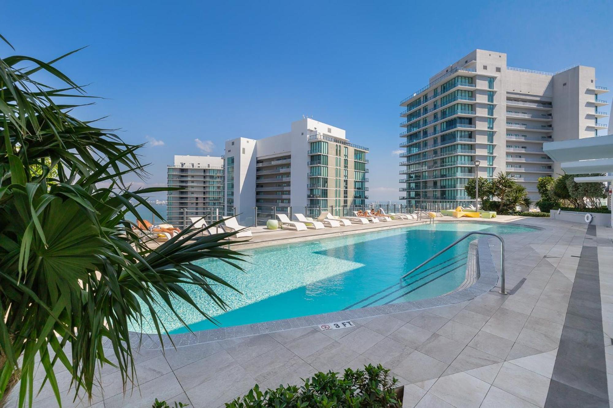 Unique High-Rise Condo In Miami Luaran gambar